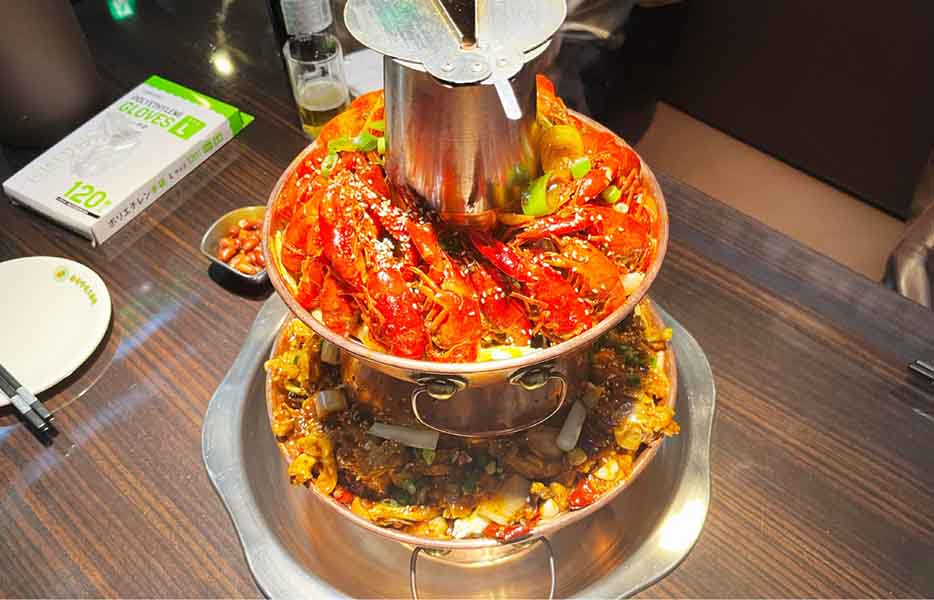 金曜夜の辛旨接待！油と辛さの黄金コンビ