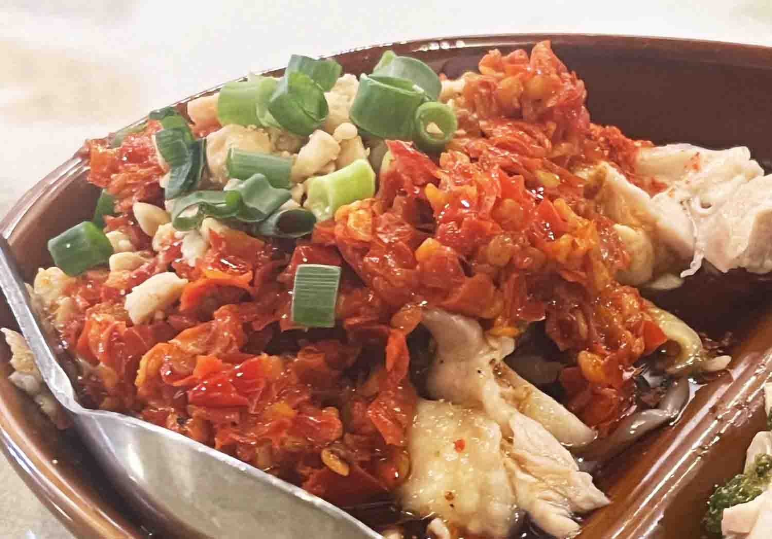 よだれ鶏の2種類を楽しめるセット