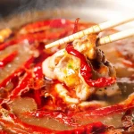 「赤い壺」の「旨辛アロマ鍋」！激辛魔女が仕掛ける“辛すぎない”新感覚の旨辛体験