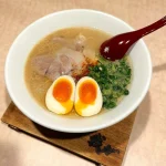 「麺屋我ガ」渋谷に上陸！熟成「辛味タレ」で楽しむ本場豚骨ラーメン