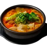 韓丼から春限定「うま辛ごま豆乳スン豆腐」が登場！秘伝のタテギと豆乳の旨辛ハーモニー