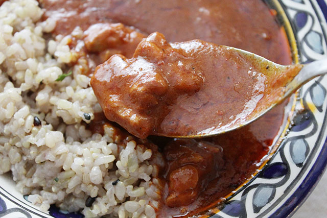 無印良品_素材を生かしたカレー ３種の唐辛子とチキン