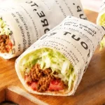 ペンギンベーカリーからスパイシーな「タコスロール」登場！夏の食欲を刺激する旨辛パンをチェック