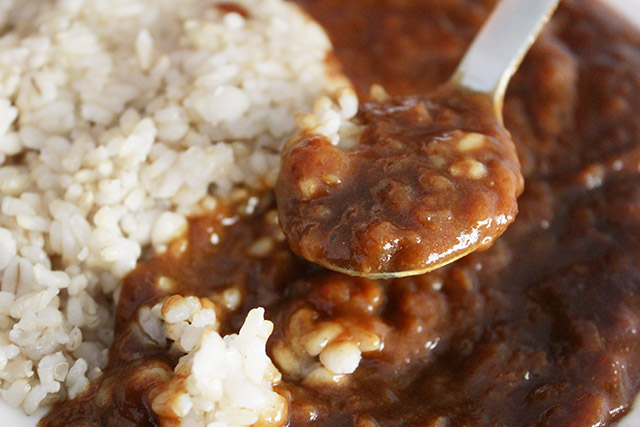 ぎゅっと濃厚 玉ねぎカレー ブイヨン風仕立て