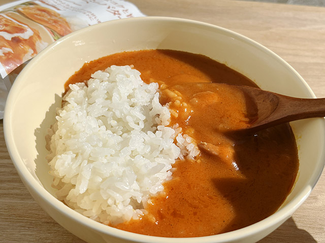 みなさまのお墨付き まろやかなコクと旨み クリーミーバターチキンカレー